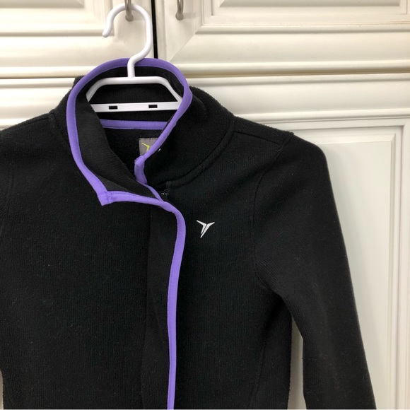 Old Navy girls black sweater with purple accent - Picture 3 of 9